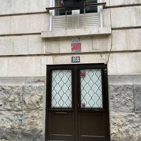 Ocean M1 R4 - Large Double With Shared Bathroom In Center 招待所